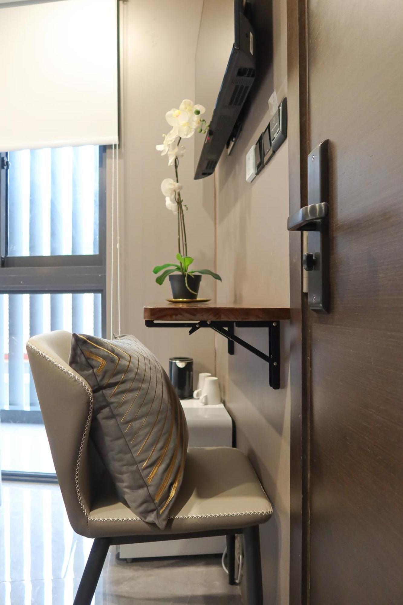 Recharge Studio Apartment & Suites Σιγκαπούρη Δωμάτιο φωτογραφία